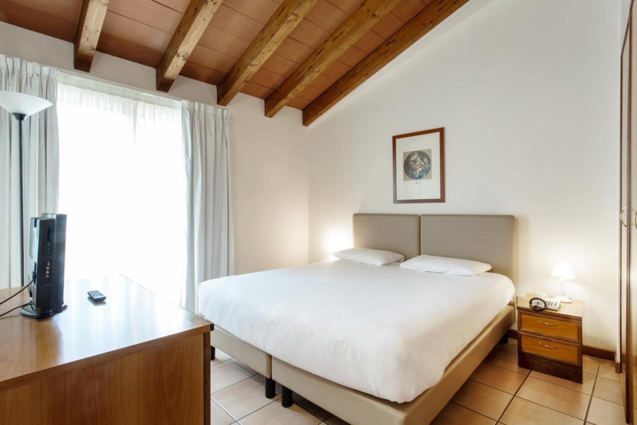 Residenza Le Cupole Aparthotel Parma Ngoại thất bức ảnh