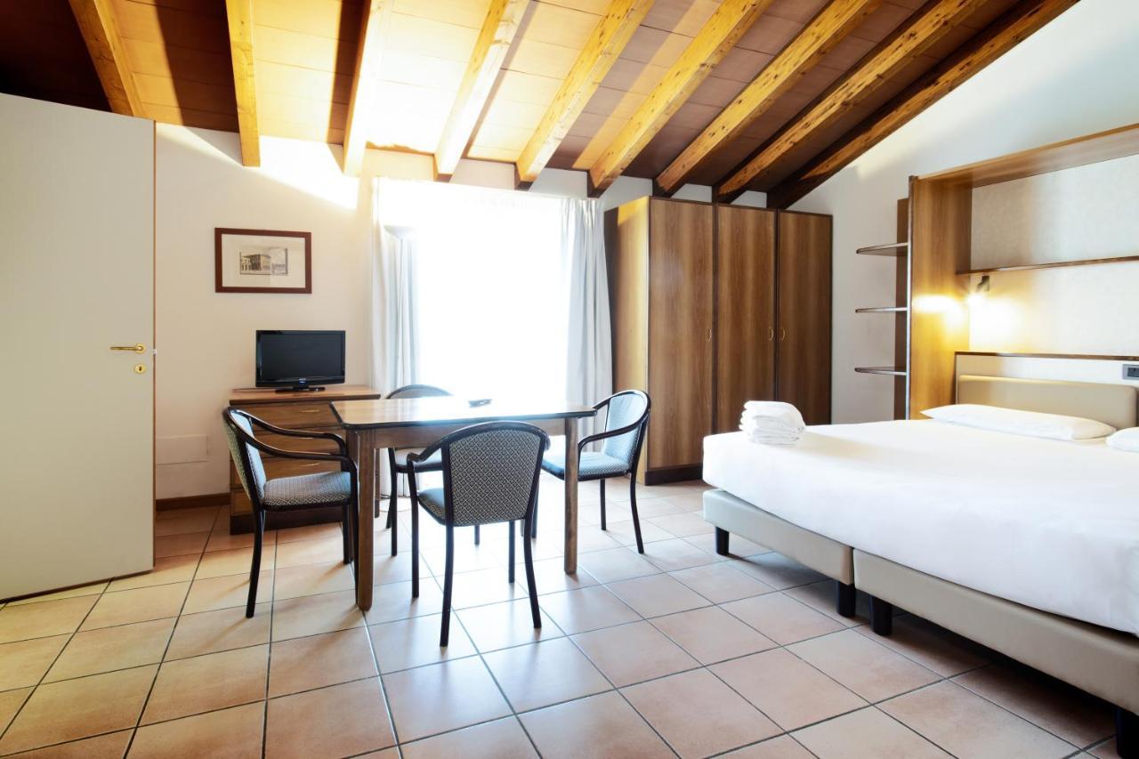 Residenza Le Cupole Aparthotel Parma Ngoại thất bức ảnh