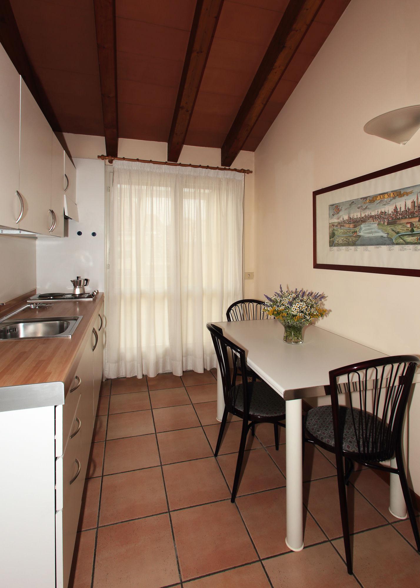 Residenza Le Cupole Aparthotel Parma Ngoại thất bức ảnh